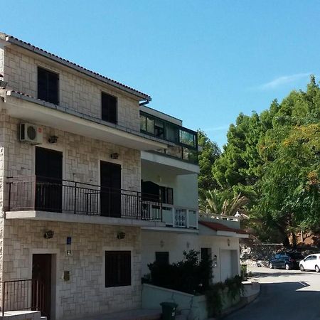 فندق Dvokrevetna Soba S Balkonom I Kuhinjom بودغورا المظهر الخارجي الصورة